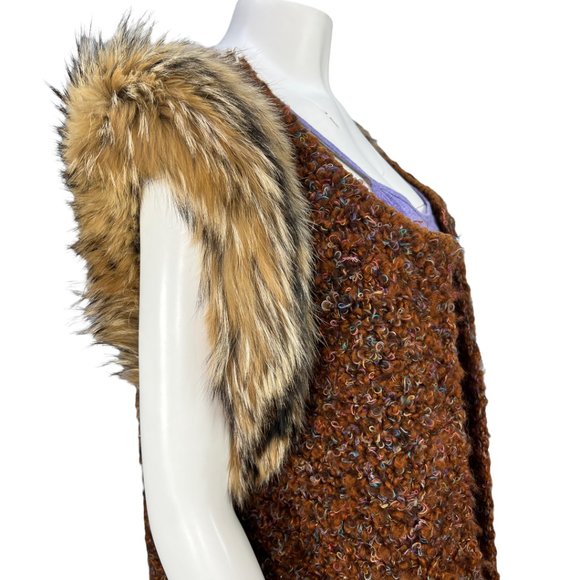 VTG Late 80's ANN WI Brown & Multi Color Hand Knit Vest with Faux Fur Sleeves M - Picture 5 of 10